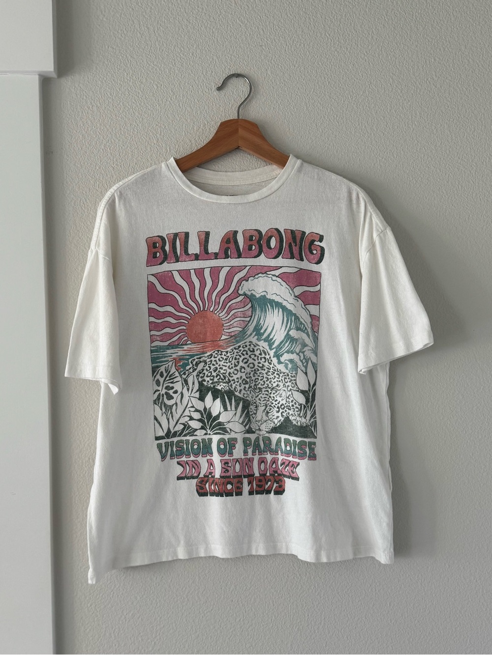 Billabong "Vision Of Paradise" Oversized Graphic Tee - Cream White XS